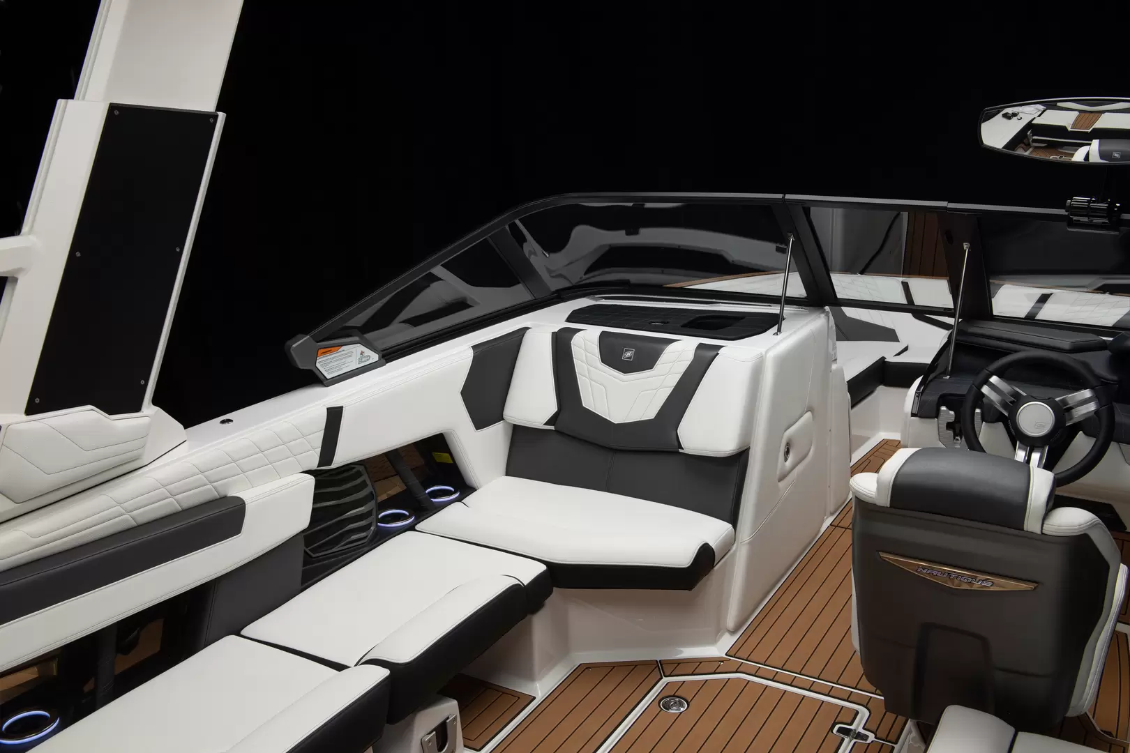 Nautique G23