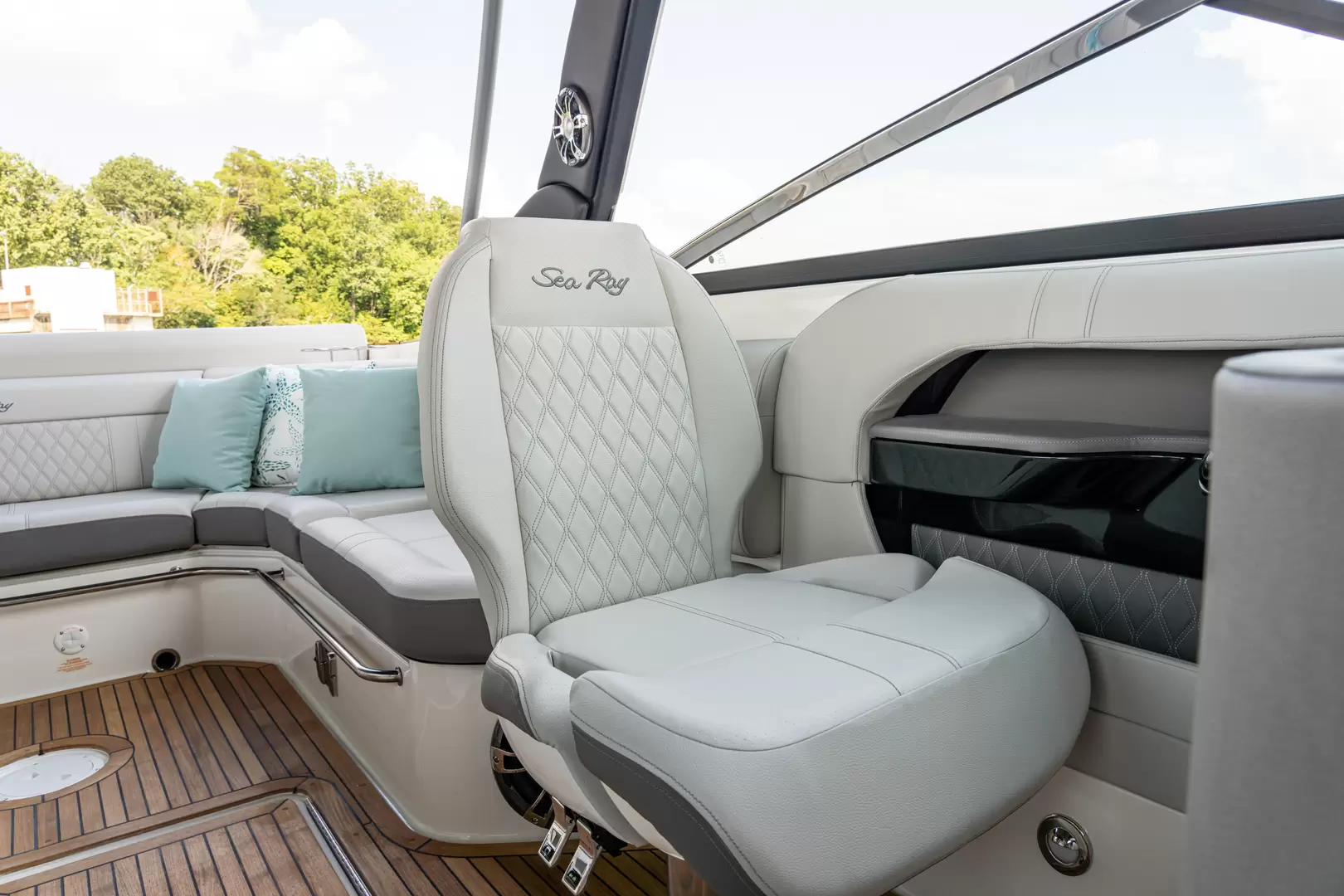 Sea Ray SLX-280
