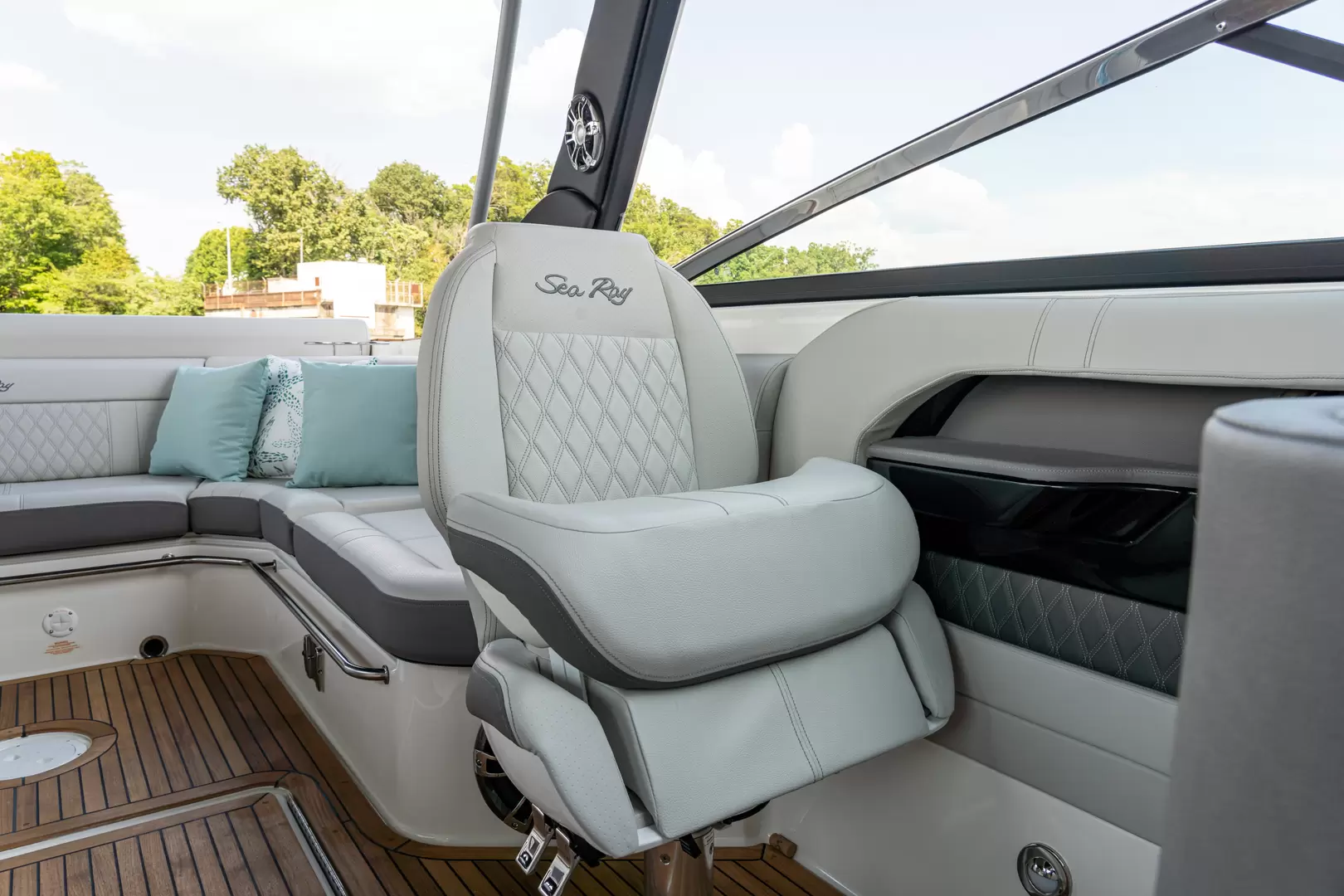 Sea Ray SLX-280