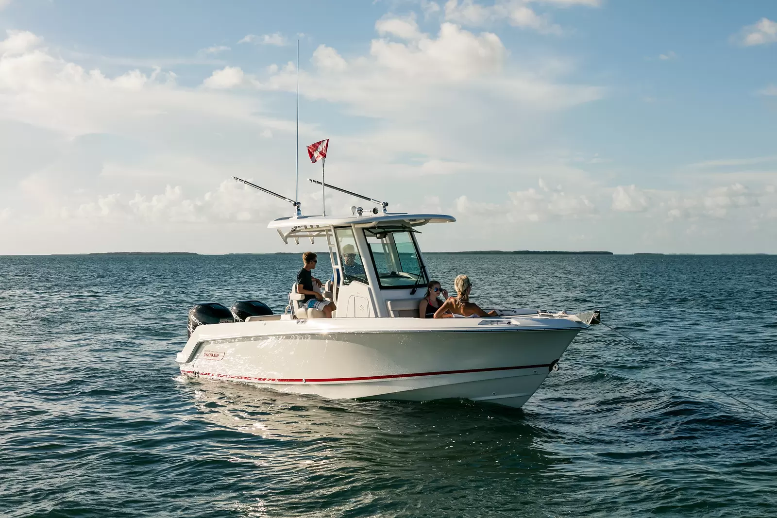 Boston Whaler 250 Outrage