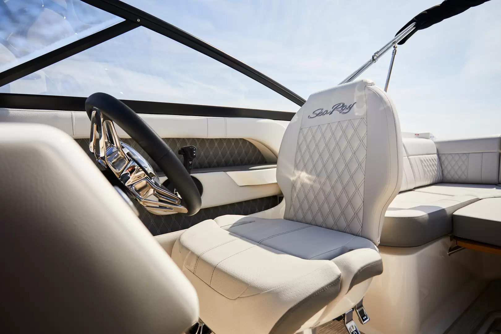 Sea Ray SLX250
