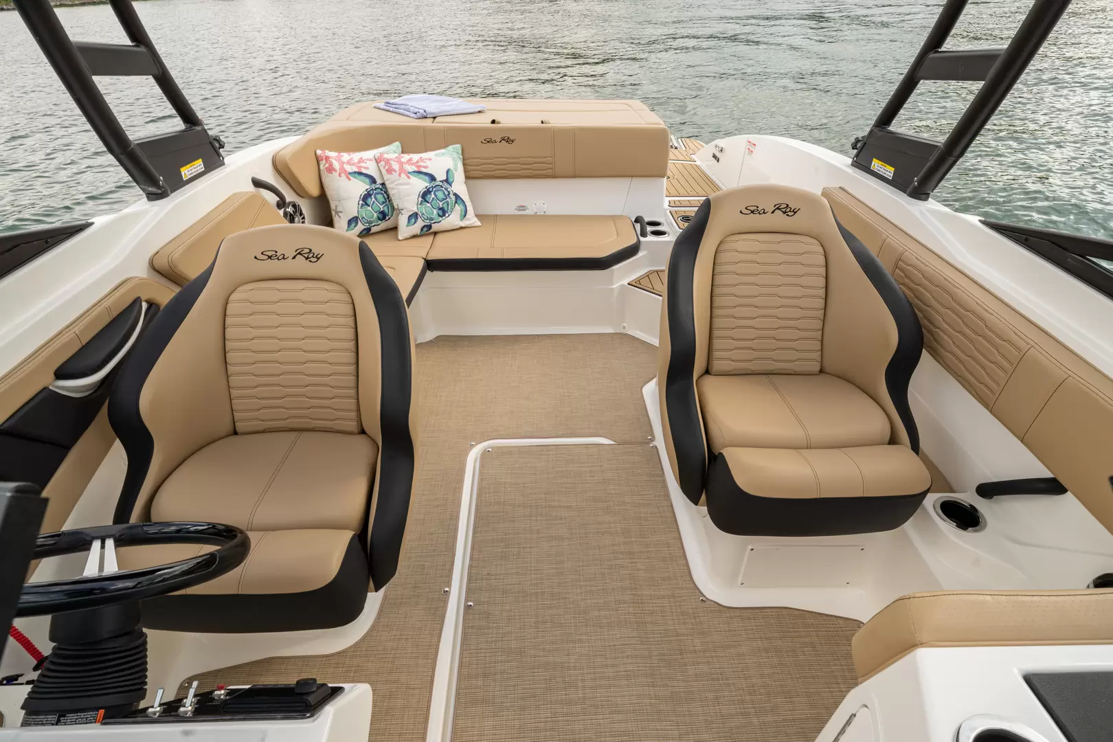 Sea Ray SPX 210