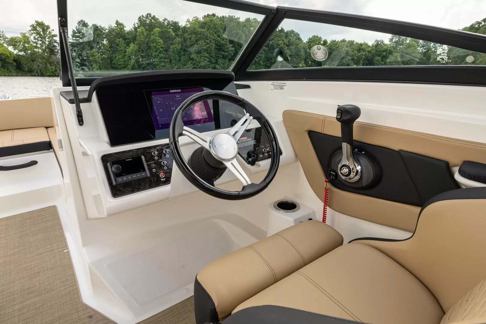 Sea Ray SPX 210