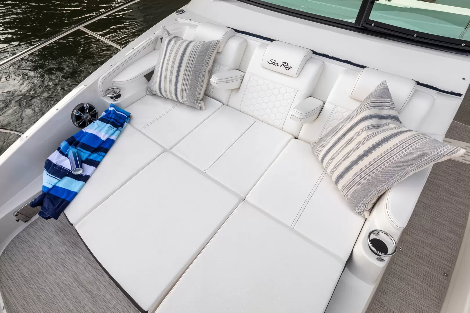 Sea Ray Sundancer 320