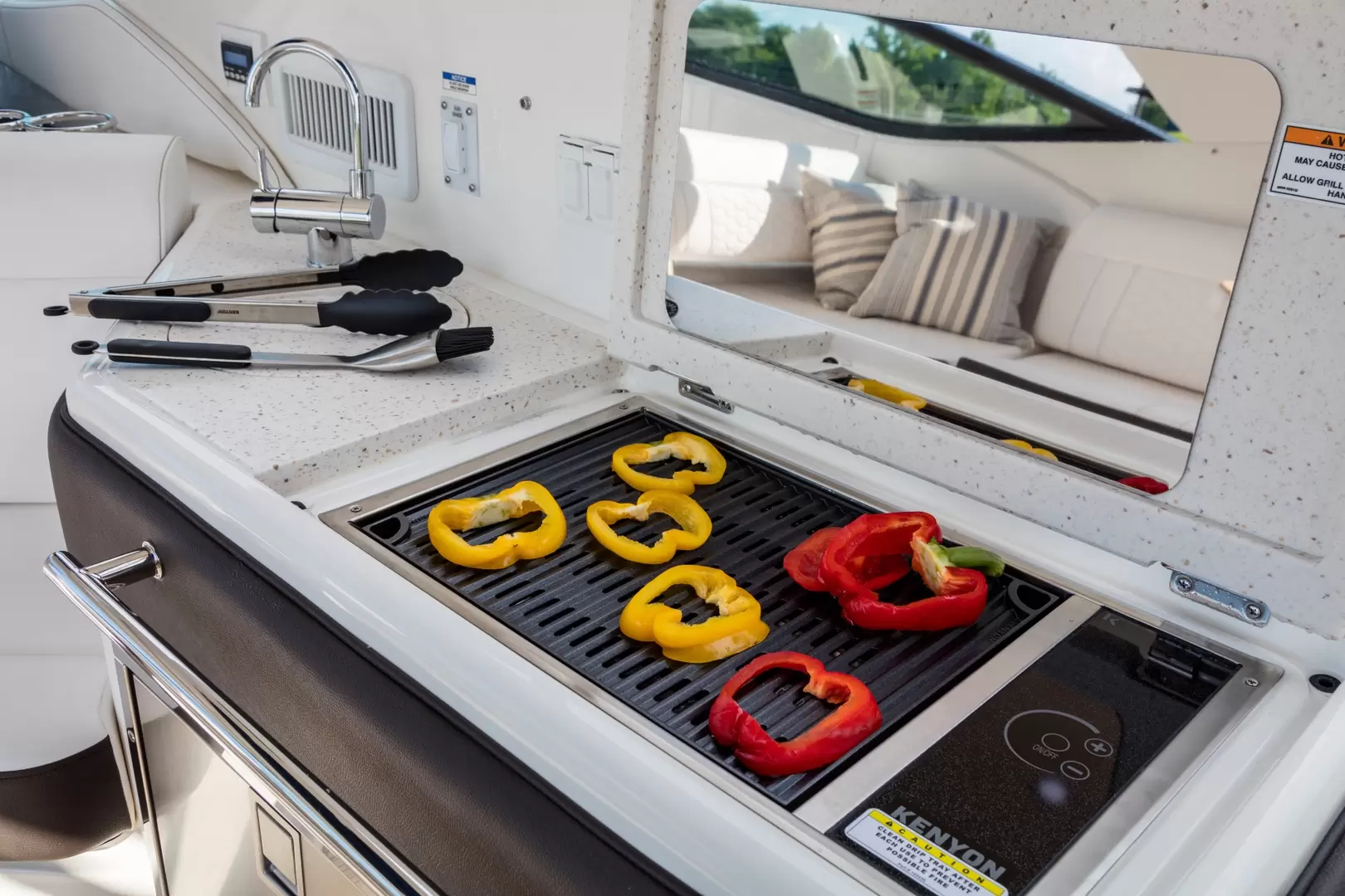 Sea Ray Sundancer 320
